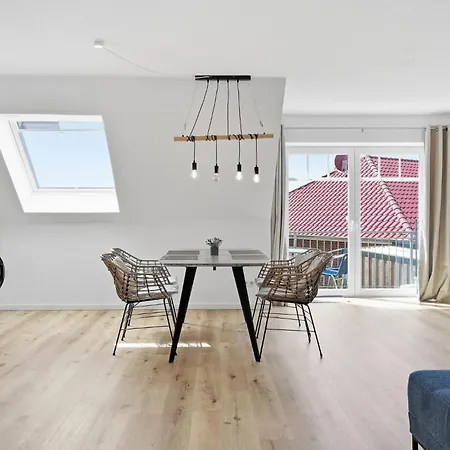 Apartment Watt A Feeling *